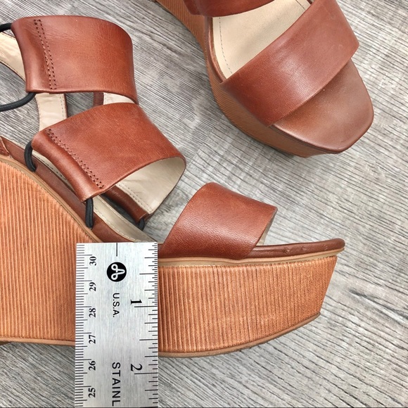 Vince Camuto Niskera Leather Super Wedge! - Picture 5 of 8